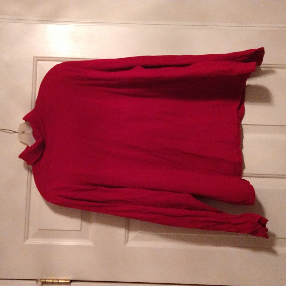 Apple red women's plus size long sleeve shirts size 22/24